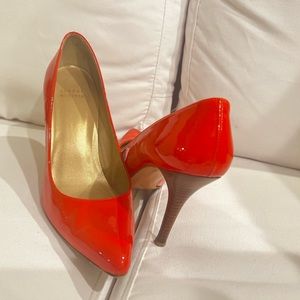 Stuart Weitzman Red/Orange Pumps